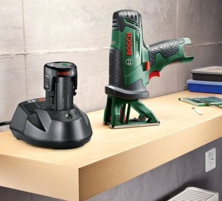 Аккумуляторная лобзиковая пила BOSCH PST 10,8 LI (0.603.3B4.022) купить в Магнитогорске